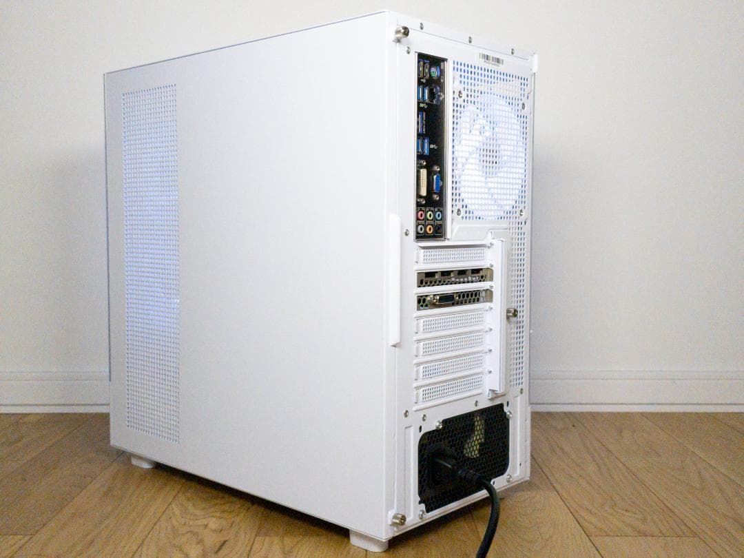 白ゲーミングPC GTX1060 / i7-4770 / SSD 480GB