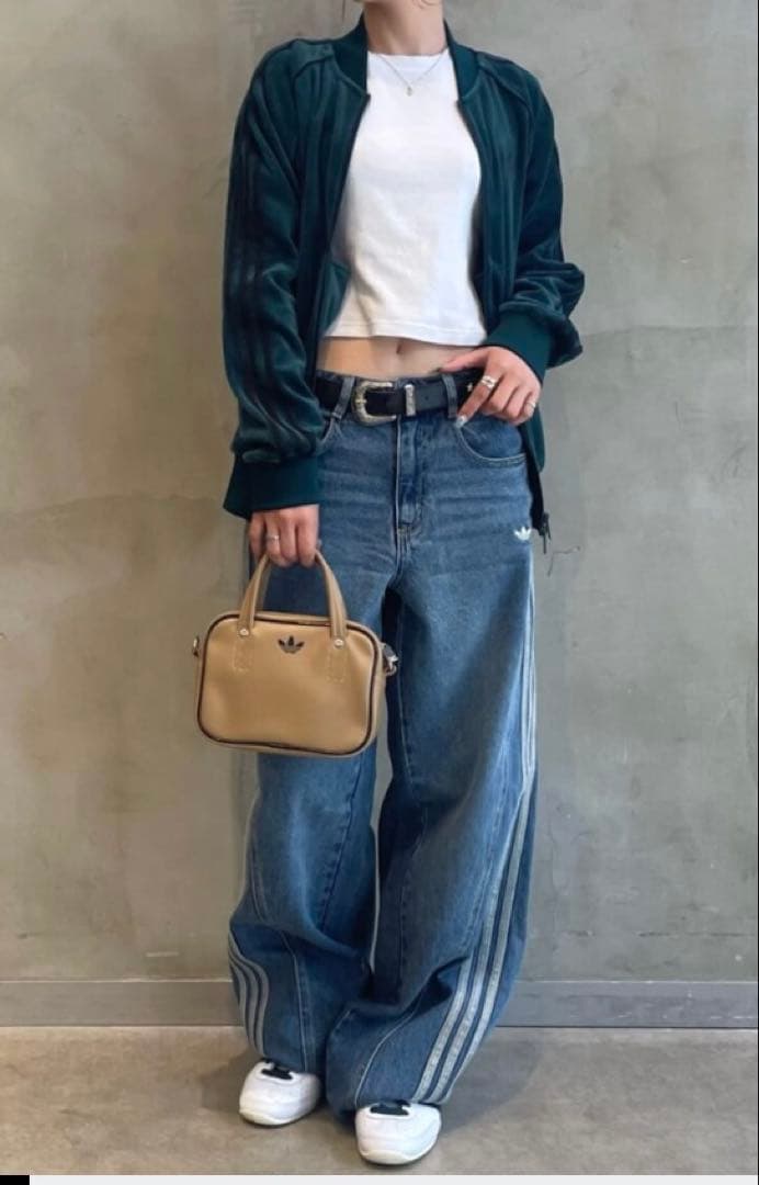 アディダスオリジナルス アディカラー デニム トラックパンツ　レディース