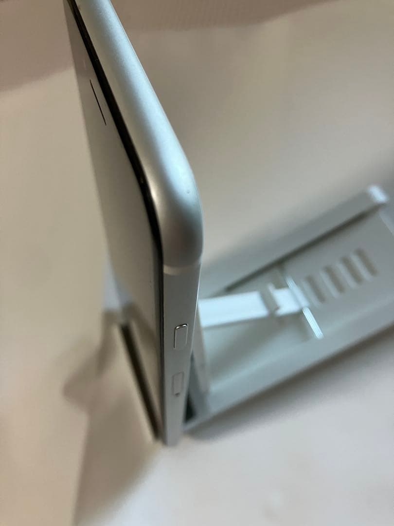 (値下げ) Apple iPhone SE第2世代　ホワイト