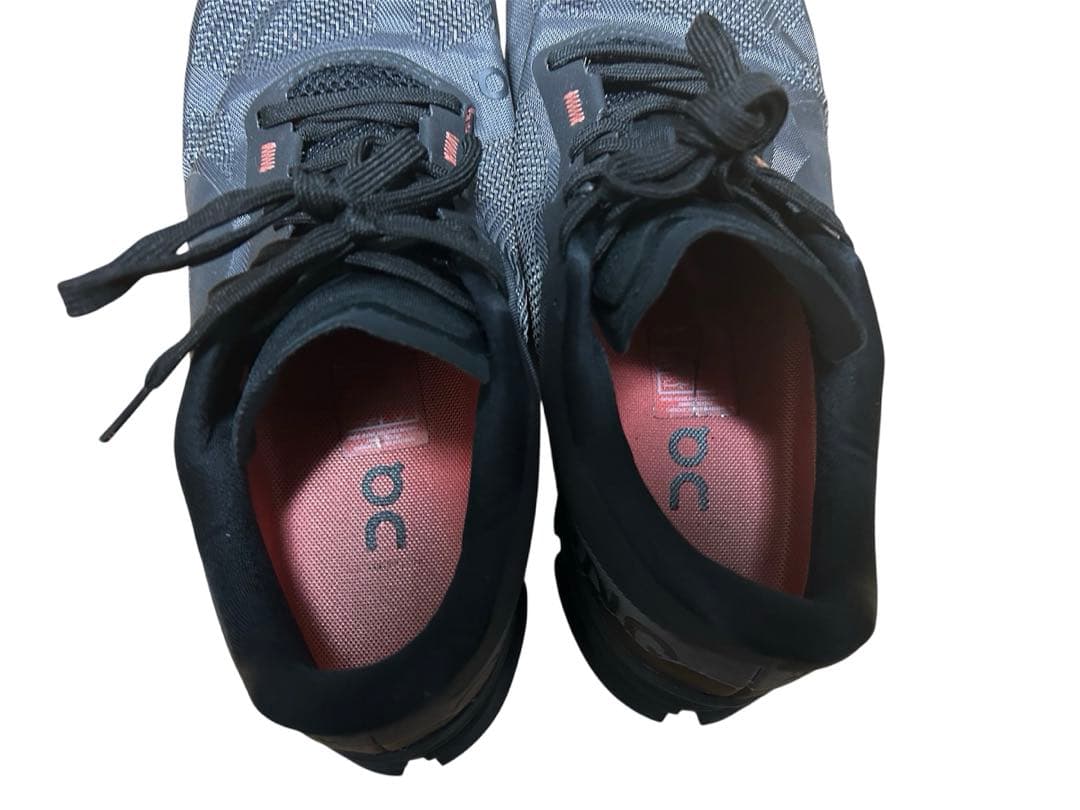 oncloudflow5 26 オンランニングシューズ