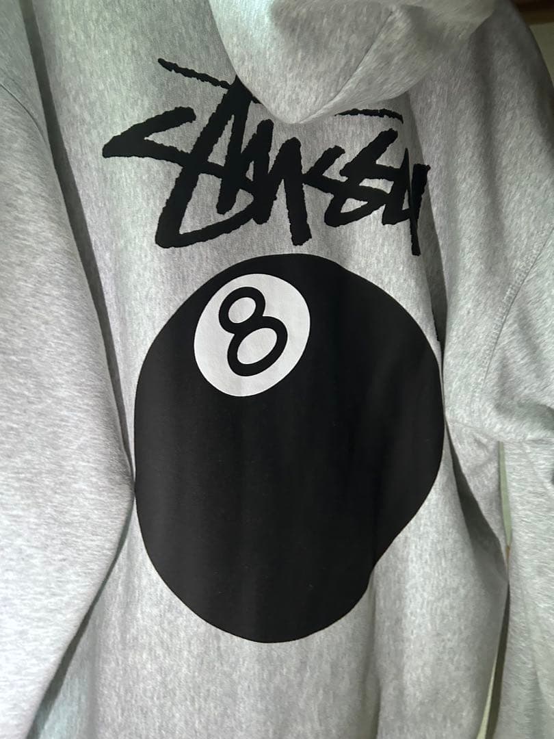 し*ば様 Stussy 8ボール グレー ジップアップパーカー