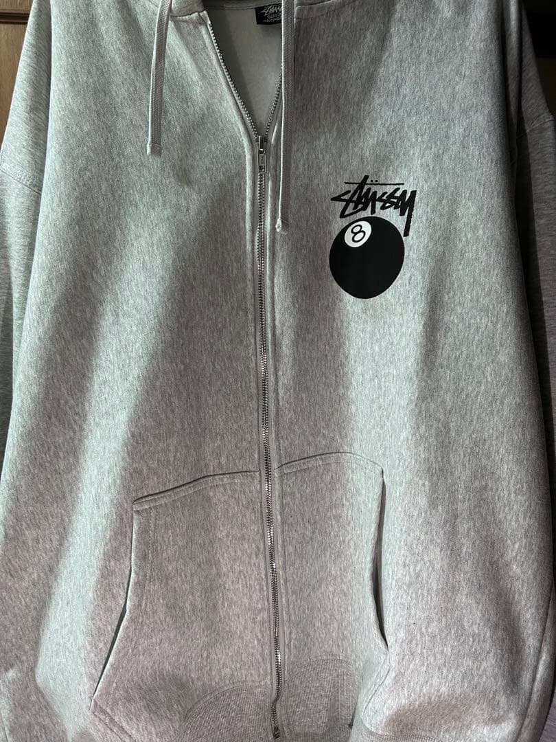 し*ば様 Stussy 8ボール グレー ジップアップパーカー