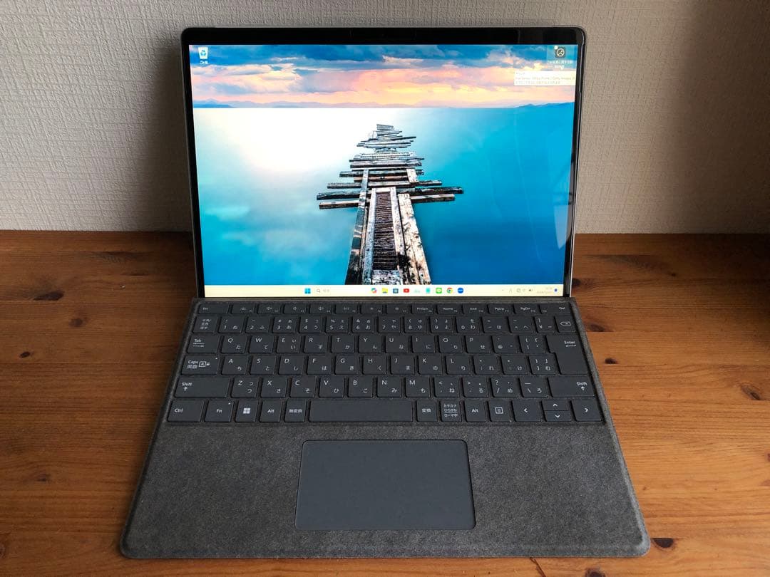 Surface Pro8本体＋キーボードセットほぼ新品