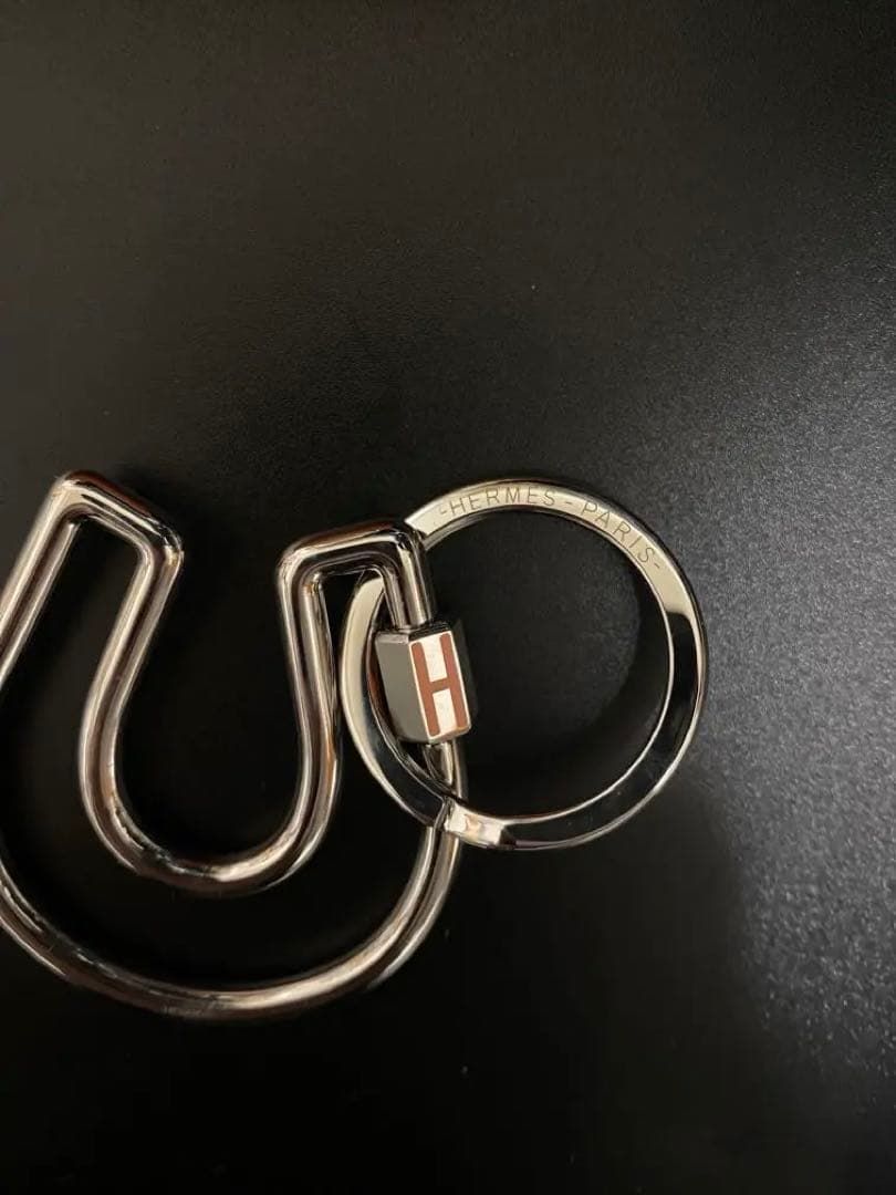 HERMES フェール・ア・シュヴァル キーホルダー オレンジ色