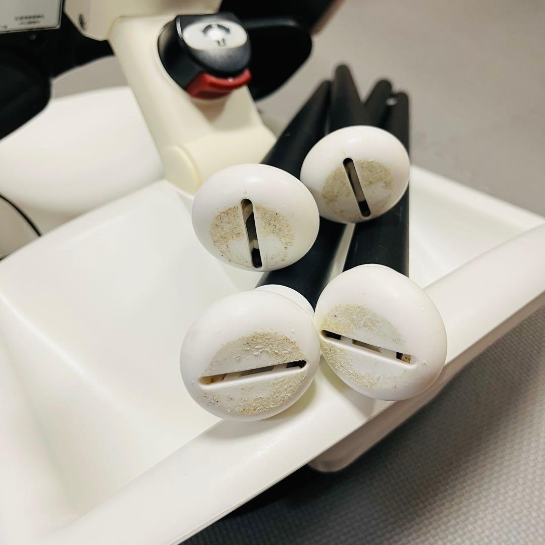 ベビービョルン ハイチェア ホワイト 折りたたみ式 BABYBJÖRN