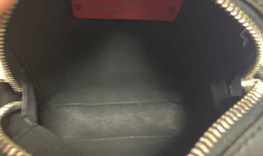 ヴァレンティノ VALENTINO VLTN スモール ショルダーバッグ レザー