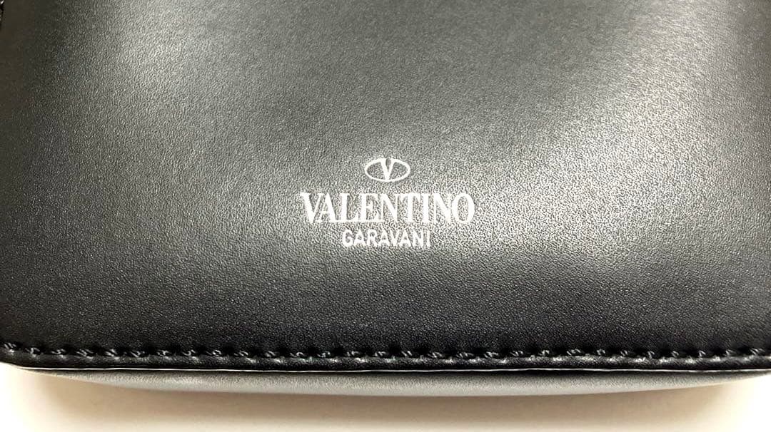 ヴァレンティノ VALENTINO VLTN スモール ショルダーバッグ レザー