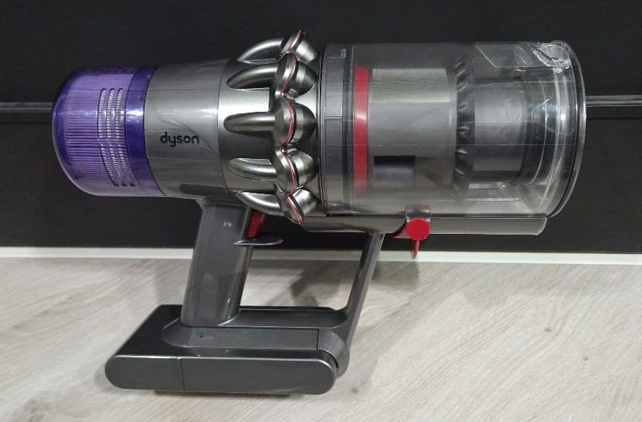 ①ダイソン dyson V11 SV14 本体のみ エコモード61分