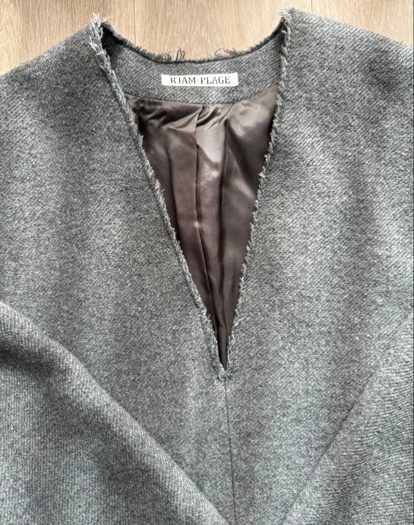 専用【新品タグ付き】今期品Plage　R’IAM シルエットブラウス　グレー