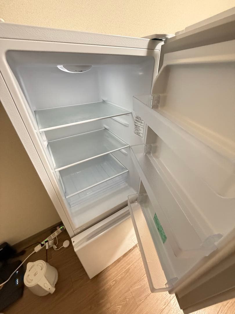 【くろみ専用】ハイセンス 冷蔵庫 175L ホワイト HR-D1701W 2ドア