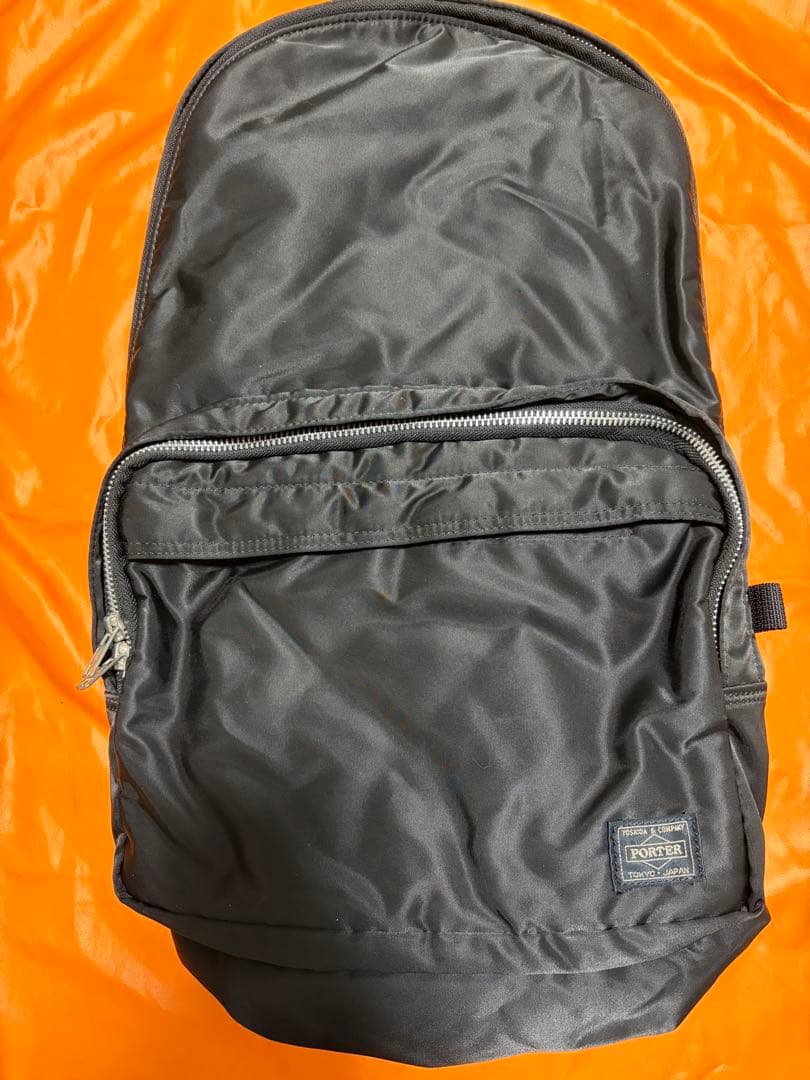 美品　PORTER タンカー　リュック　19L