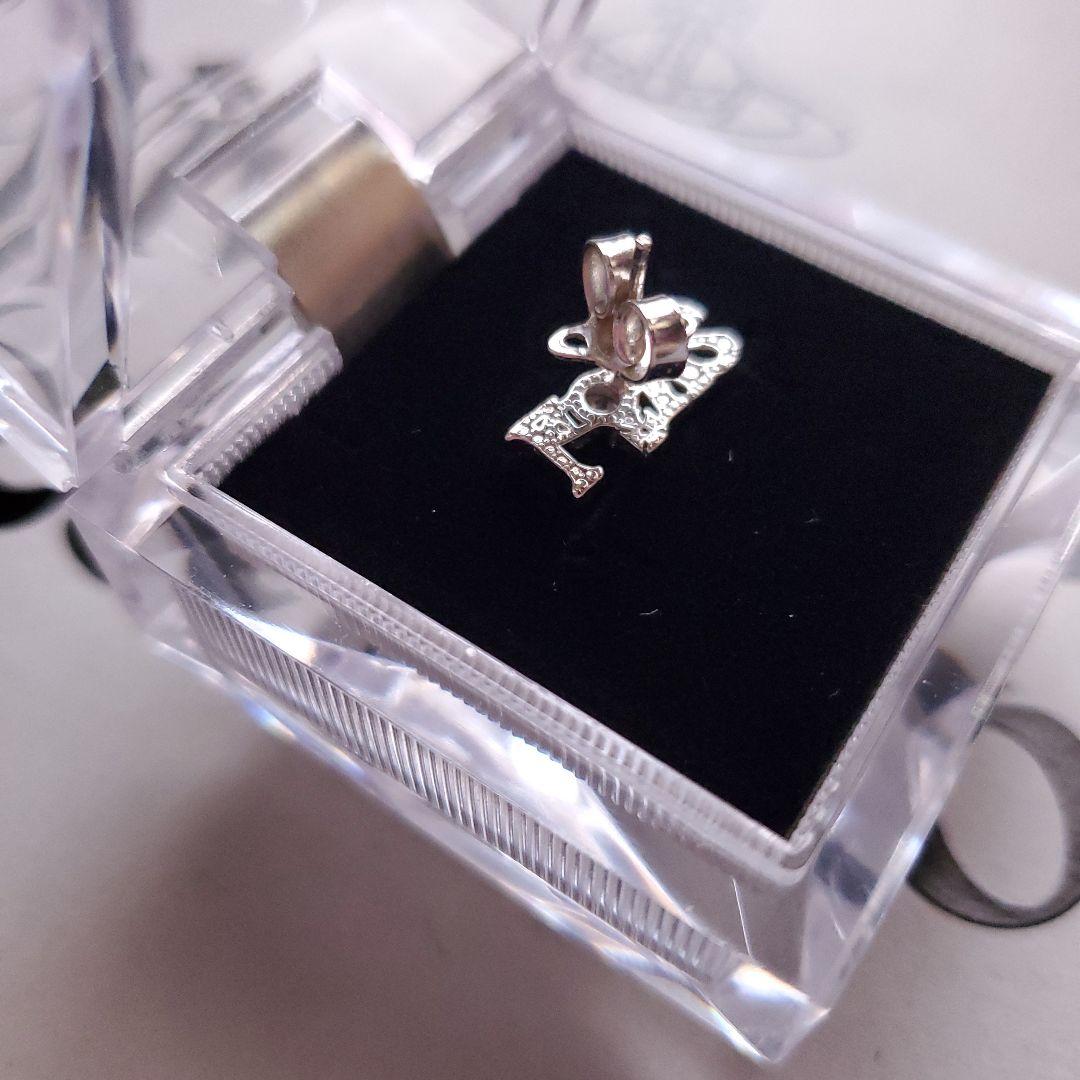 ヴィヴィアンウエストウッド　ヴィヴィアン　ピアス　片耳　LOVE