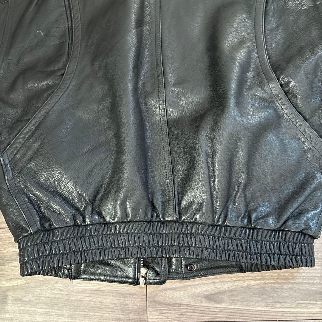 ショート丈ブラックレザージャケットスタンドカラー牛革