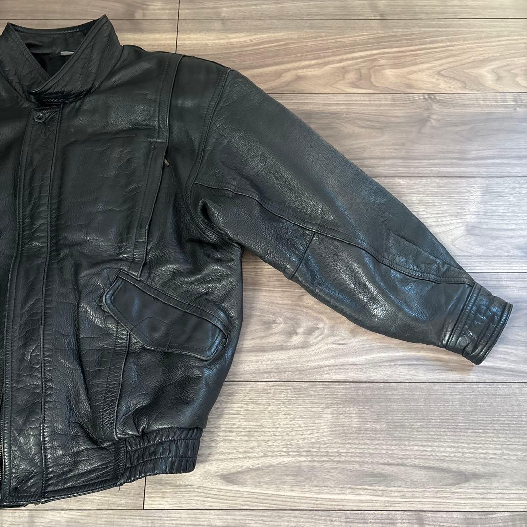 ショート丈ブラックレザージャケットスタンドカラー牛革