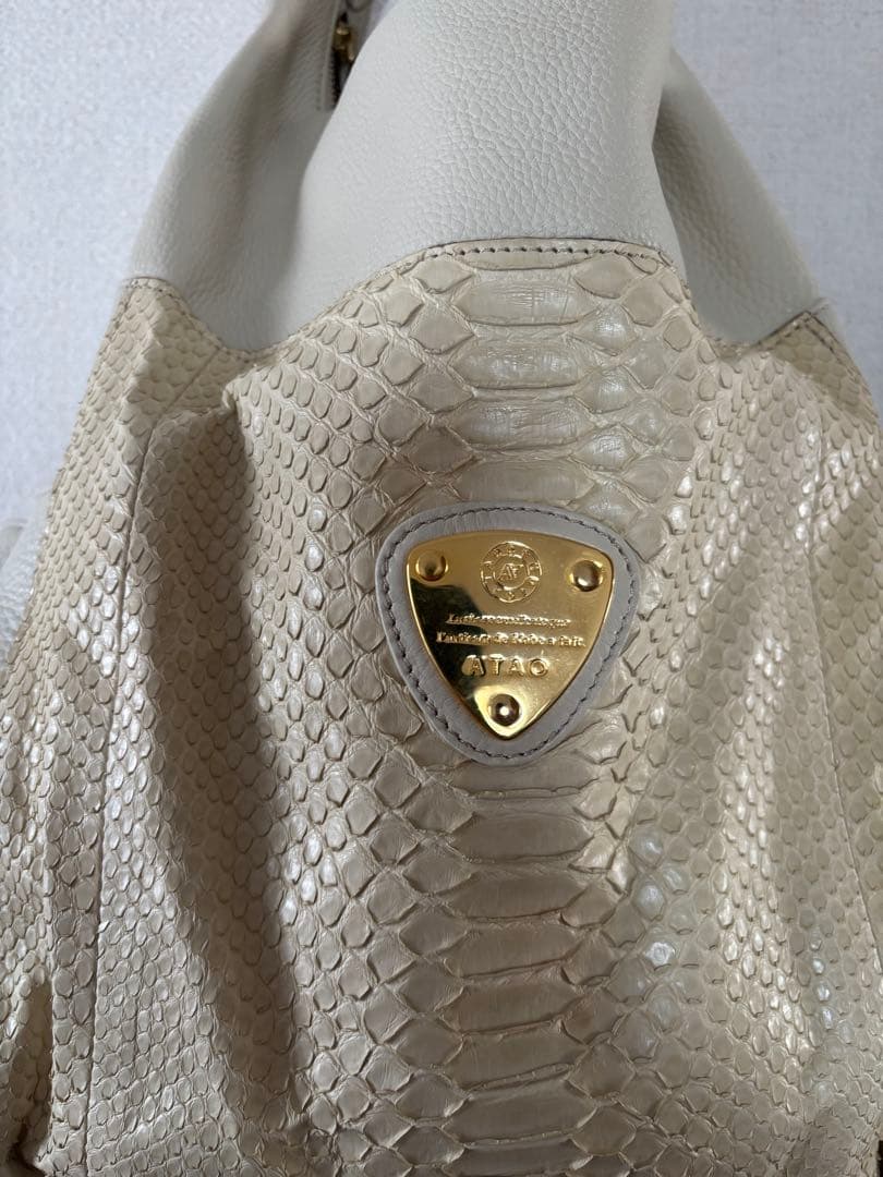 み*ご様 良品✨アタオ バルス 3way リュック 本革 パイソン クリーム シ