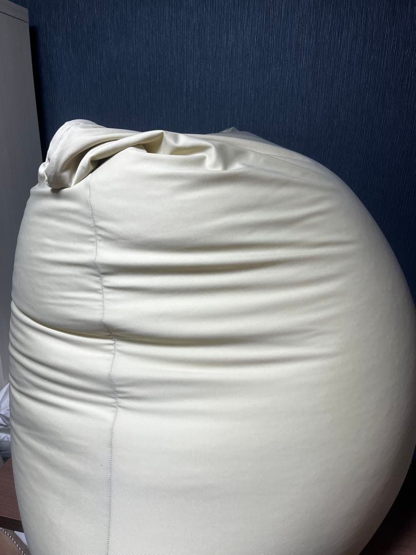 yoogibo ビーズクッション クリーム色