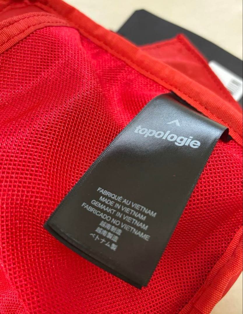 【タグ付き新品】topologie ブラック サコッシュ　8mmストラップ付