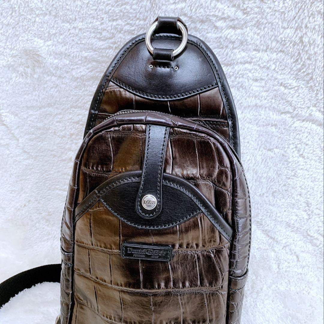 ほぼ未使用 Daniel&Bob トゥモローランド別注クロコ型押しボディバッグ