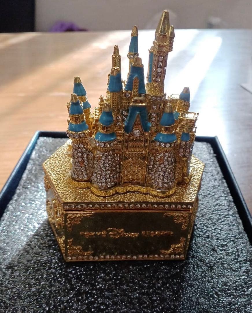 【TDR限定】Arribas Brothers 40周年シンデレラ城　小物入れ