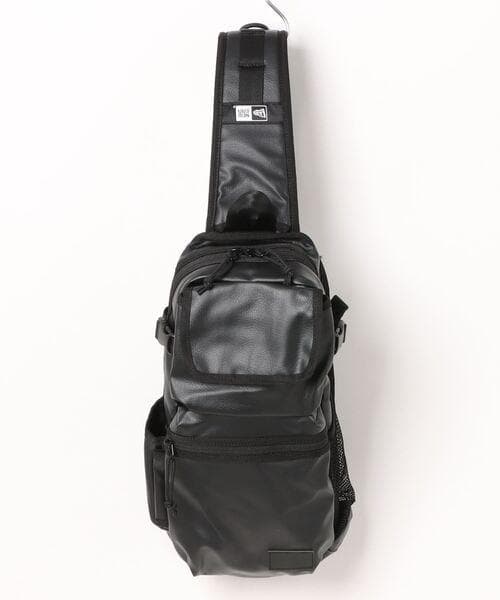 NEW ERA　ニューエラ 　スリングボディバッグ 　ブラックレザー