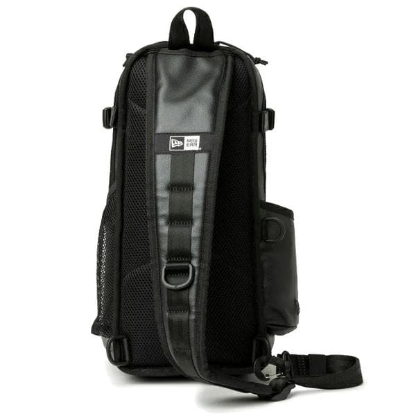 NEW ERA　ニューエラ 　スリングボディバッグ 　ブラックレザー