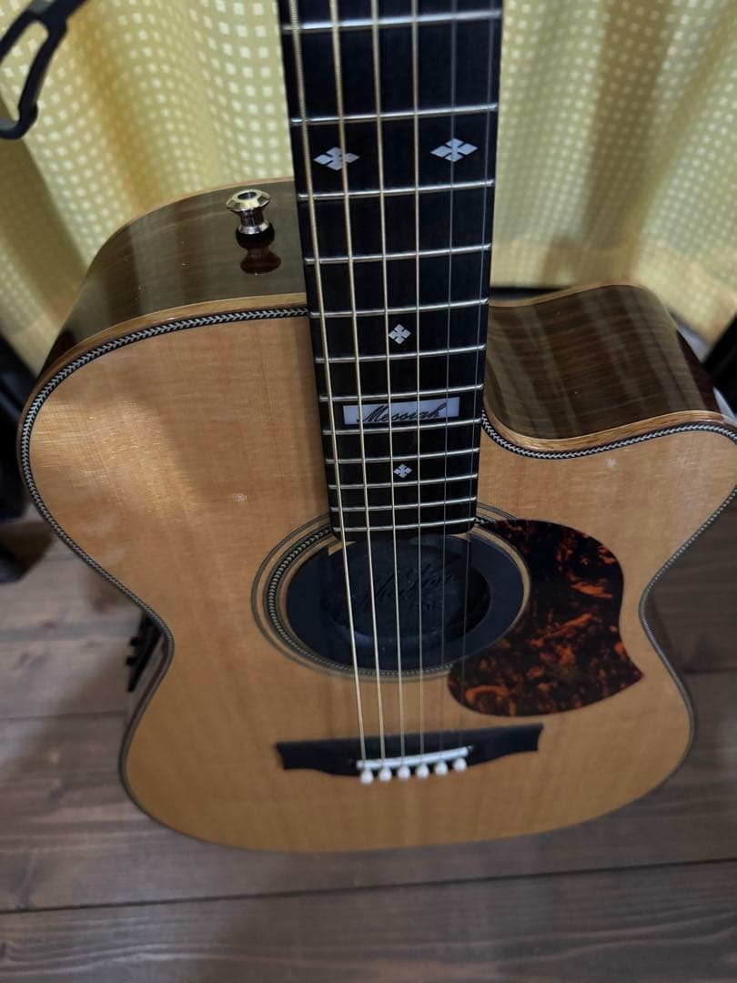 ギター Maton EM100C-808 Messiah