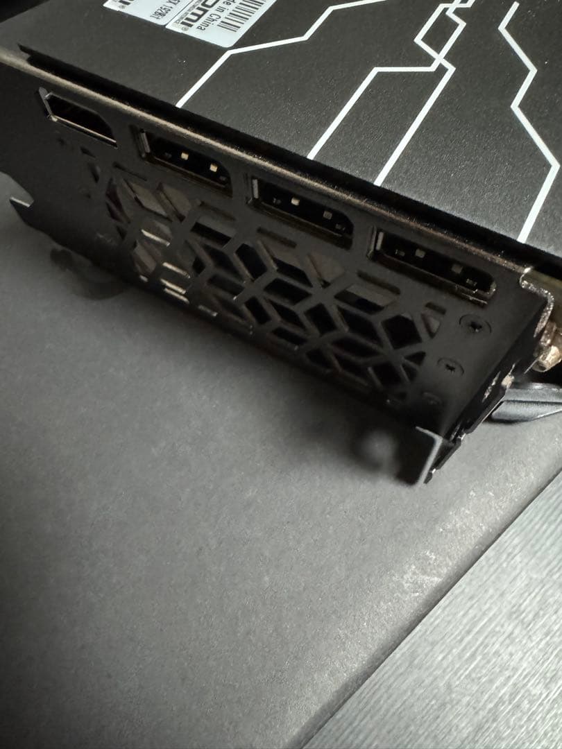 急ぎ Geforce RTX 4070Ti 12GB グラボ本体