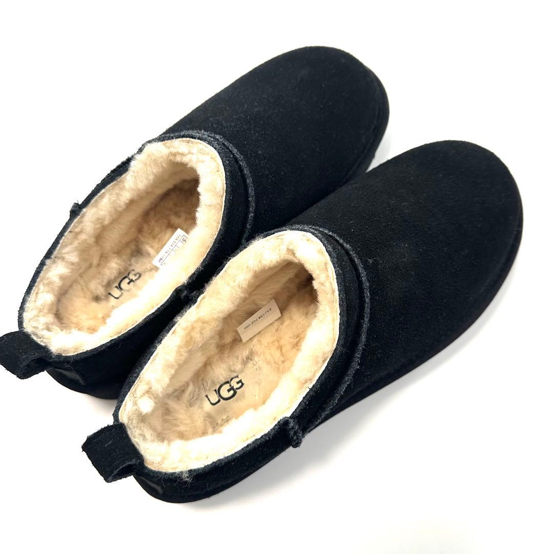 UGG クラシック マイクロ ショートブーツ