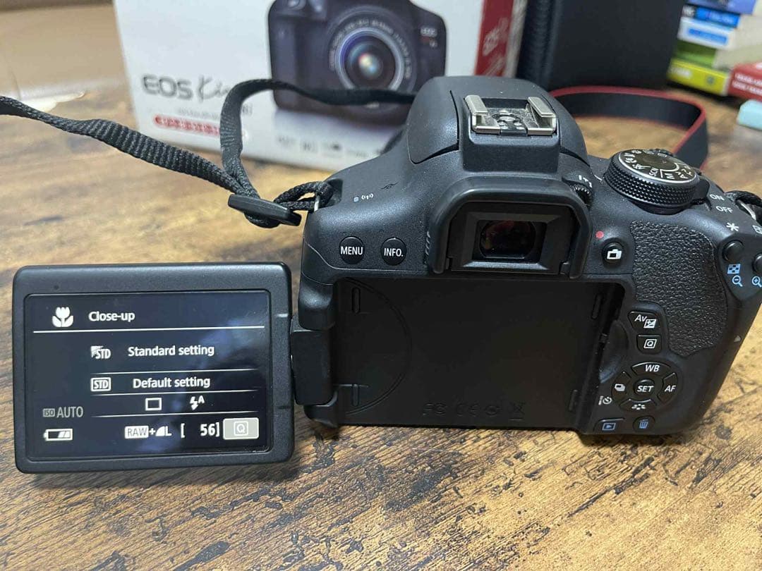 Canon EOS Kiss X7i デジタル一眼レフ