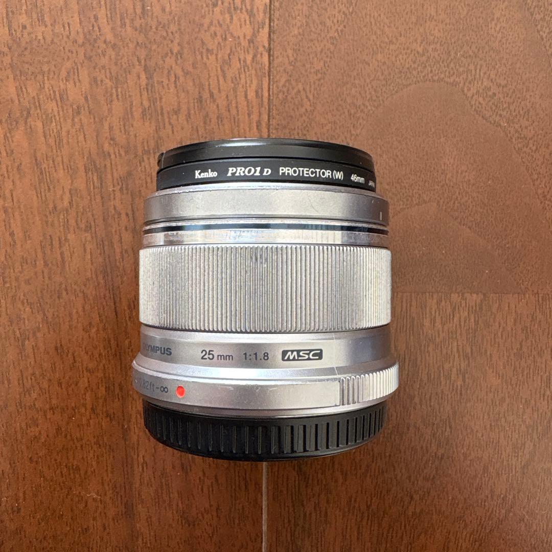 OLYMPUS M.ZUIKO DIGITAL 25mm f1.8　シルバー