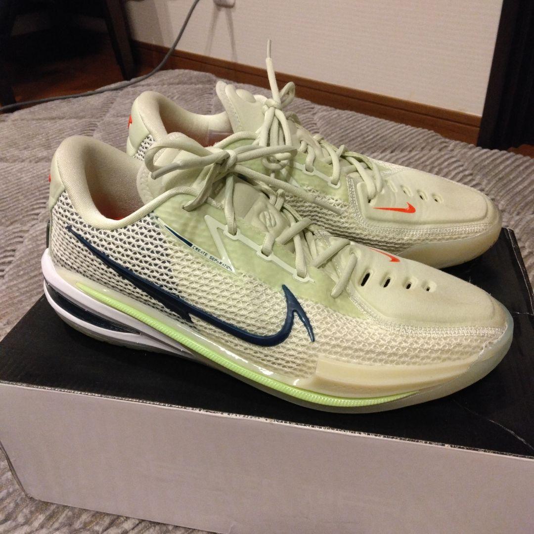 rabbit　nike gt cut