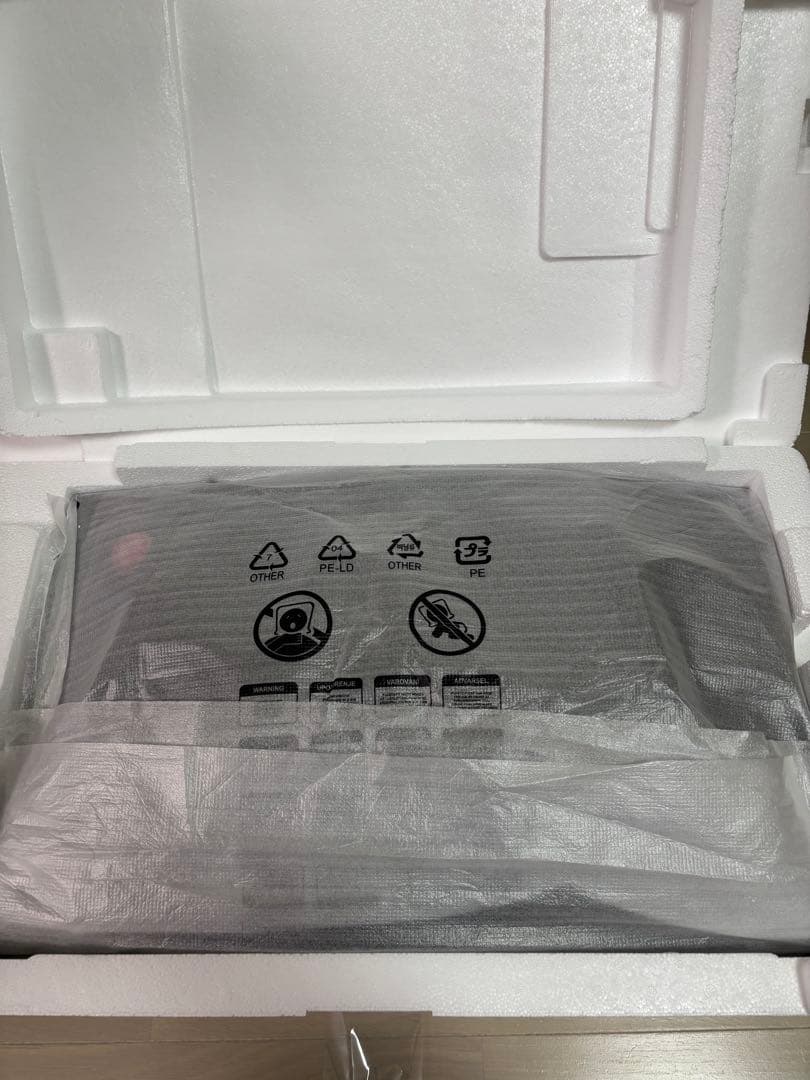 MSI 湾曲ディスプレイ モニター 本体