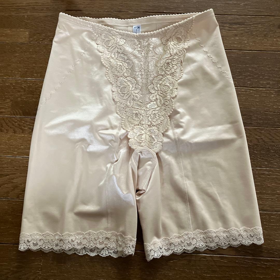 ワコール　ガードル 82 ベージュ　3セット