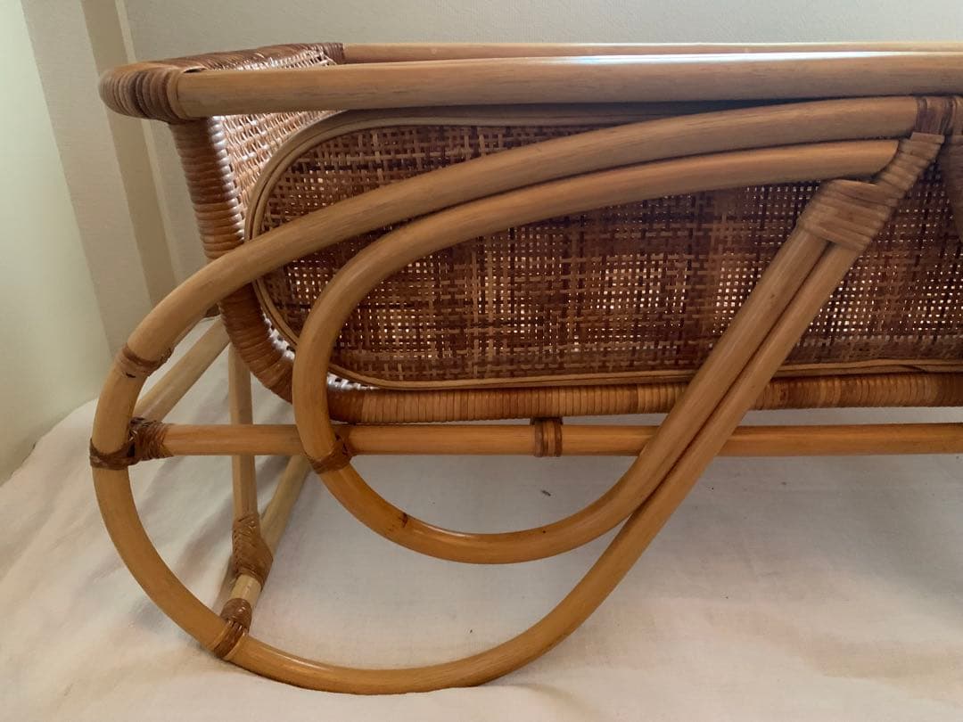 ベビーベッド籐ラタンゆりかご送料込ベビーベットクーファン