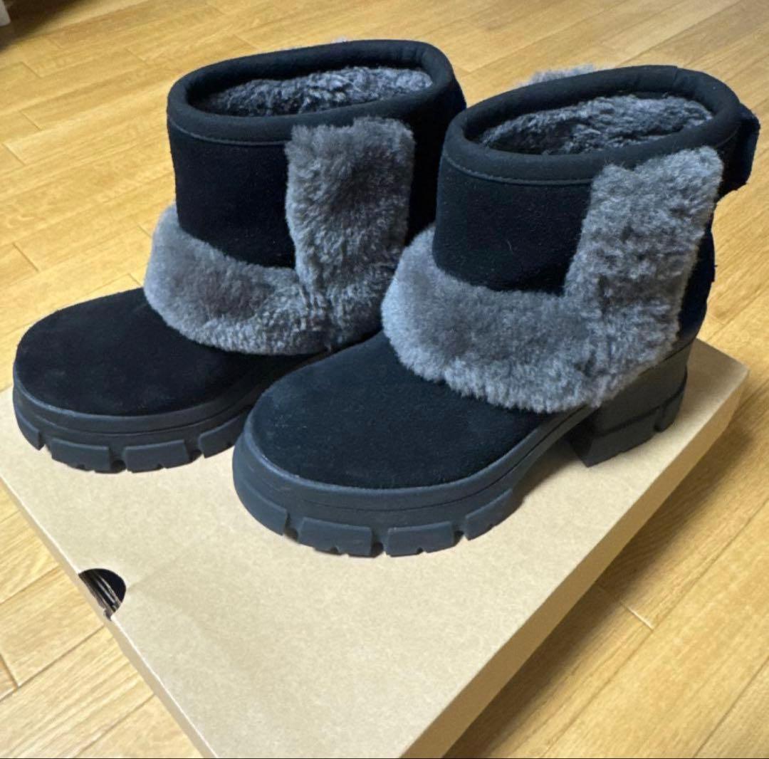 UGG ムートンブーツ　Brooklyn Sunburst 厚底