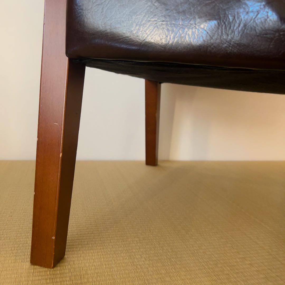 1人掛けソファ　片肘　ミルキーコーク