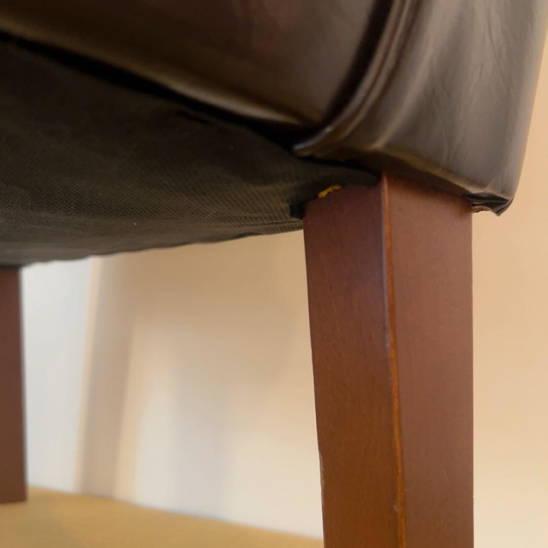 1人掛けソファ　片肘　ミルキーコーク