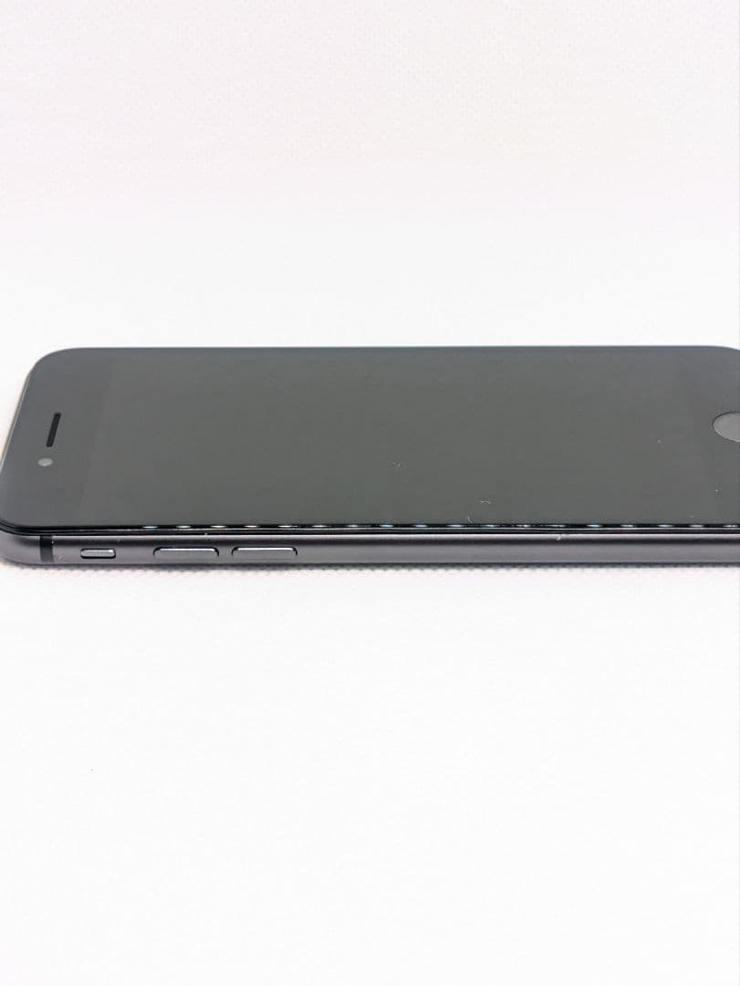 【整備済/即発送】iPhone 8 64GB スペースグレイ SIMフリー