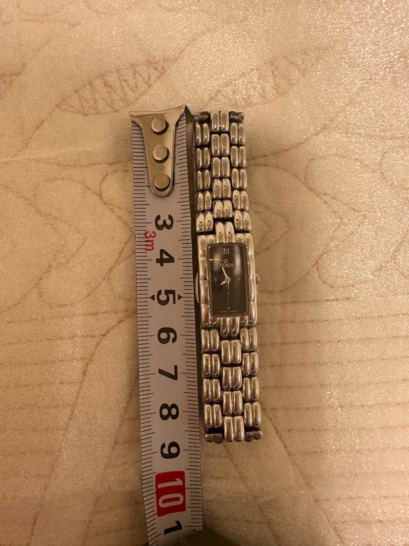 【美品】FENDI フェンディ 660L クウォーツ 時計 文字盤ブラック