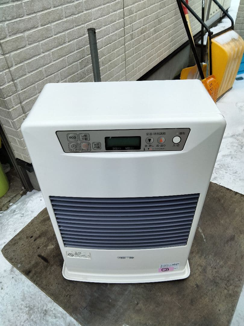 札幌発サンポットFF温風石油ストーブ！品番「FF‐4210TL」2017年式中古