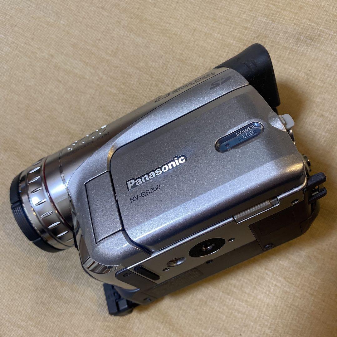 ビデオカメラ Panasonic NV-GS200