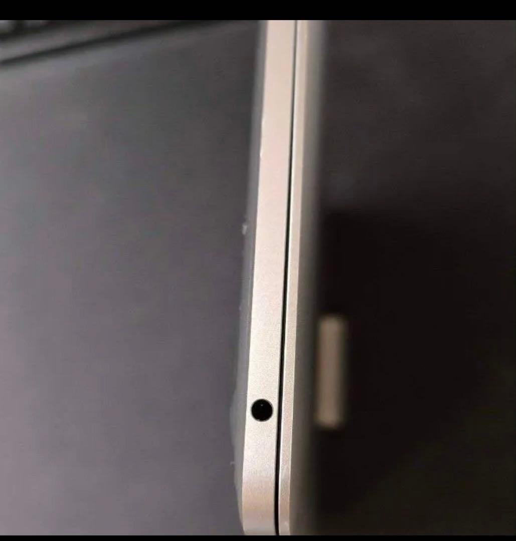 MacBook本体 MacBook Pro (M1, 8GB, 256GB)