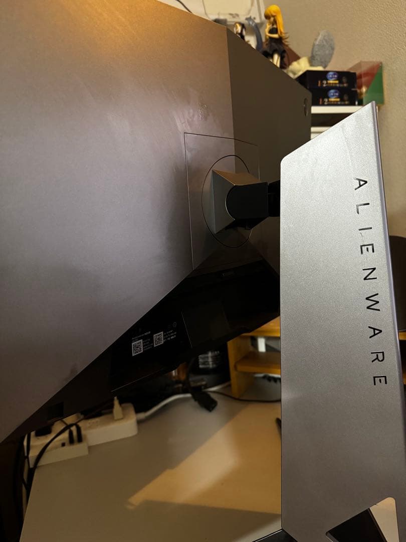 Alienware AW2518HF ゲーミングモニター24.5　(240Hz)