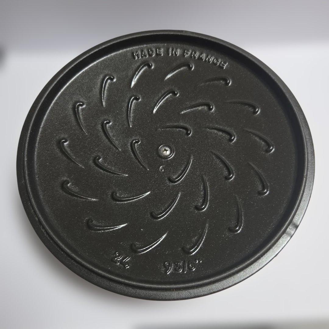 STAUB　ウォック（箱あり）