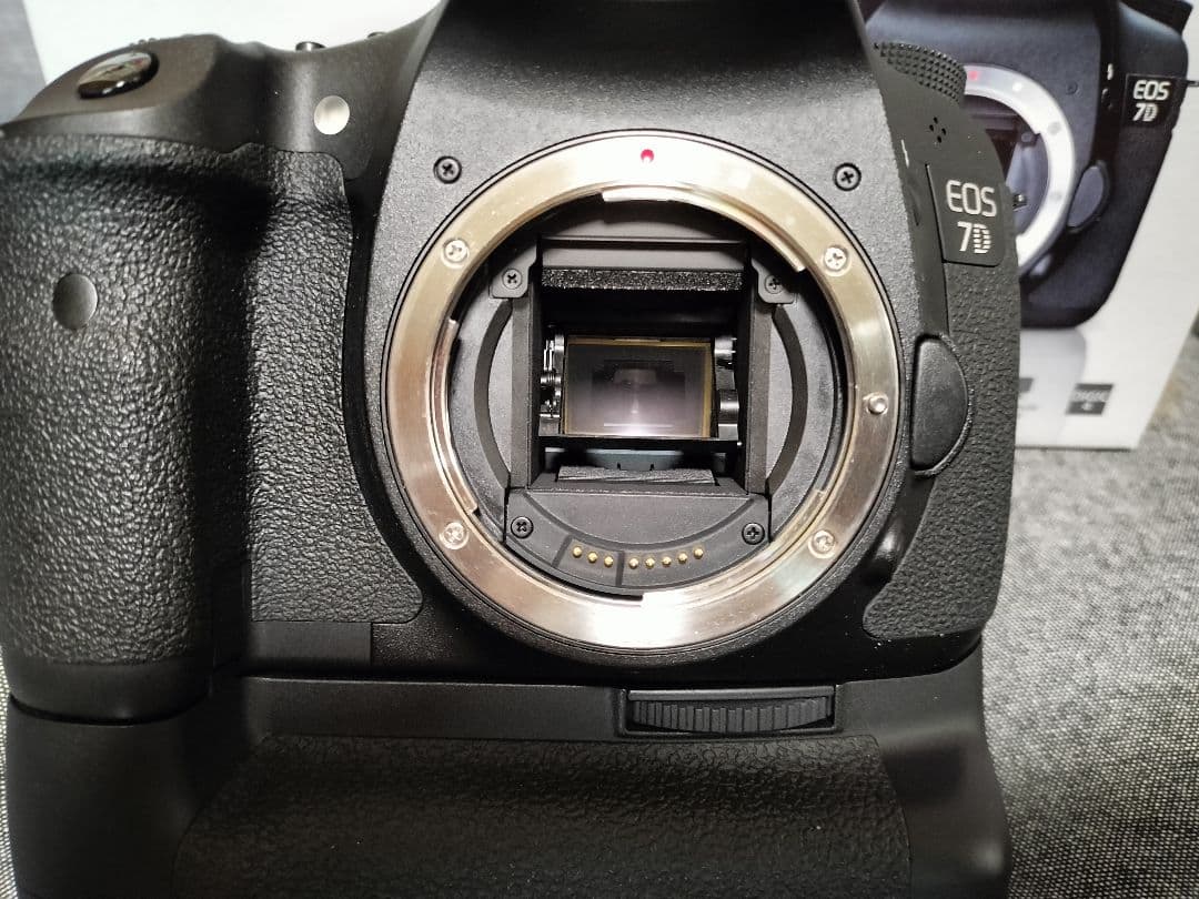 Canon EOS 7D BG-E7セット キャノン