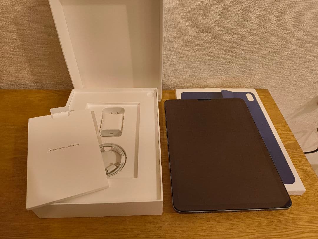 iPad Air (第5世代) 256GB【美品・カバー付き】 スペースグレー
