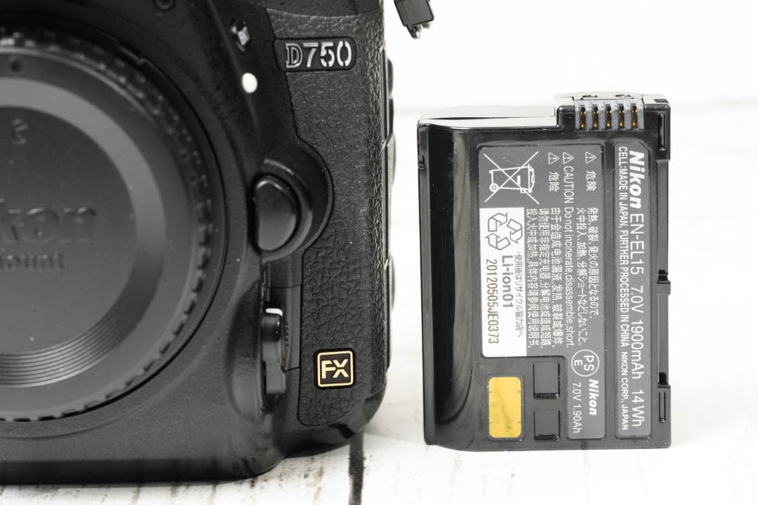 デジタルカメラ Nikon D750