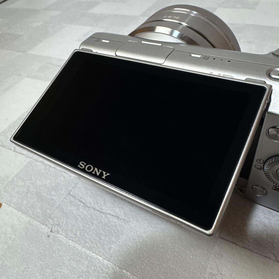 T010 SONY ソニー α NEX-5 ダブルレンズキット シャッター回数少