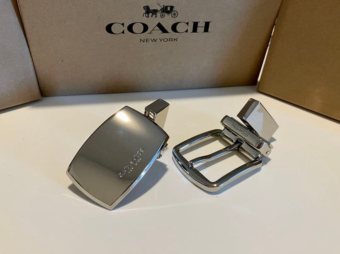 コーチ　新品　リバーシブル　シグネチャーベルト　シルバーバックル　紳士ビジネス