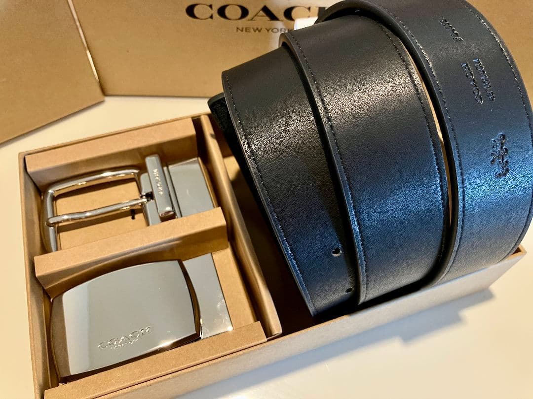 コーチ　新品　リバーシブル　シグネチャーベルト　シルバーバックル　紳士ビジネス